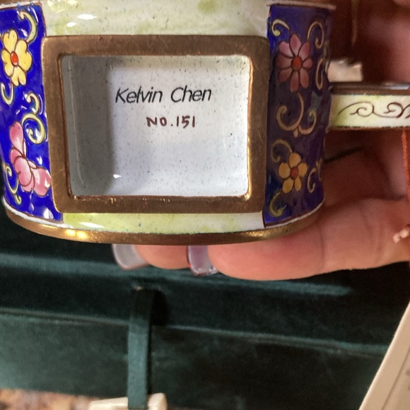 Tea pot - Picture 3 of 5